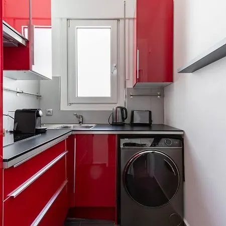 Montaigne/place De L'alma : Beautiful 4p Apartment *